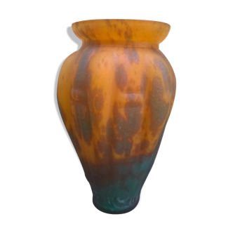 Vase en pâte de verre