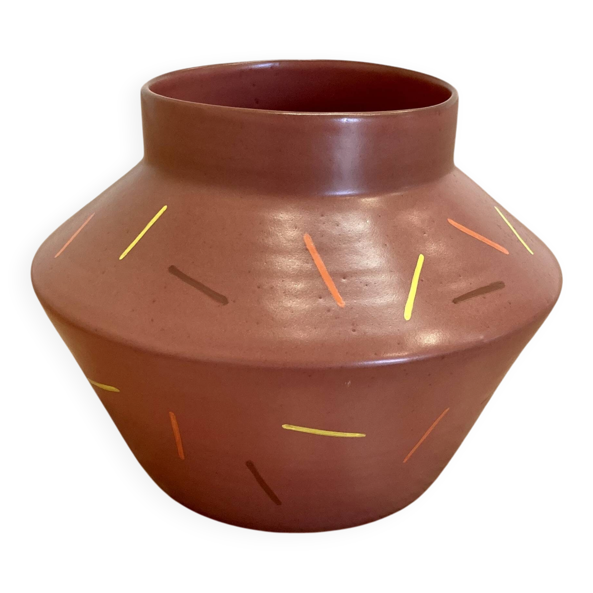 Scandinavian vase design completely handmade.
