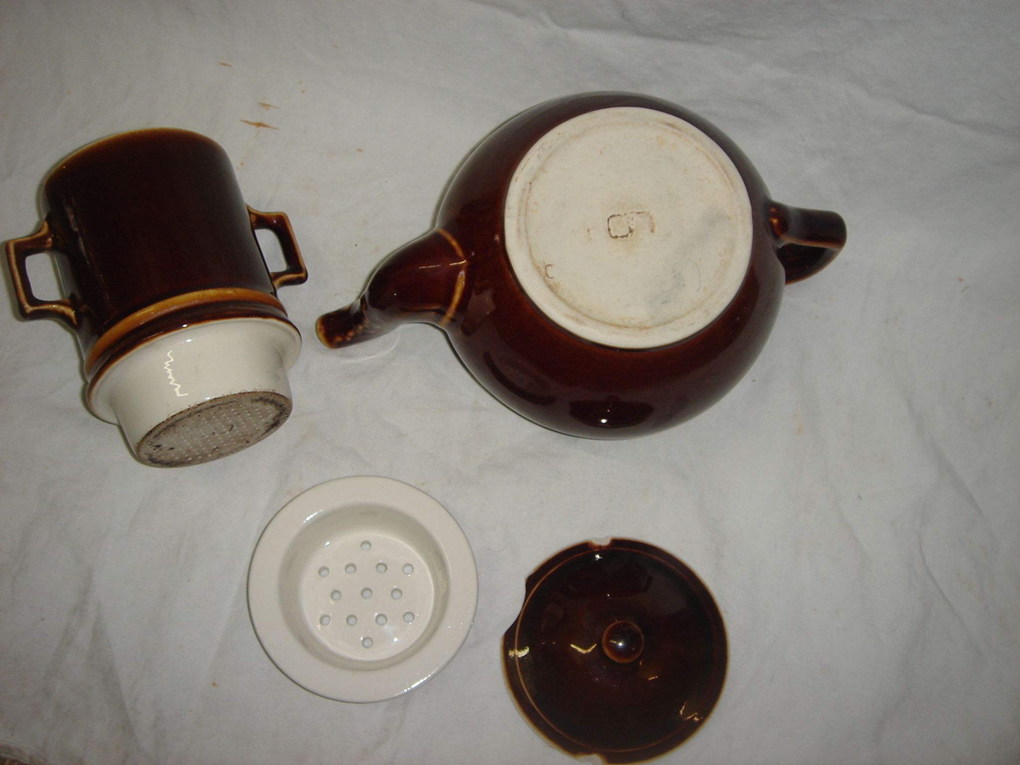 Théière en céramique marron de 1940