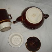 Théière en céramique marron de 1940