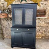 Buffet two body black vessel