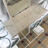 Metal vestiary
