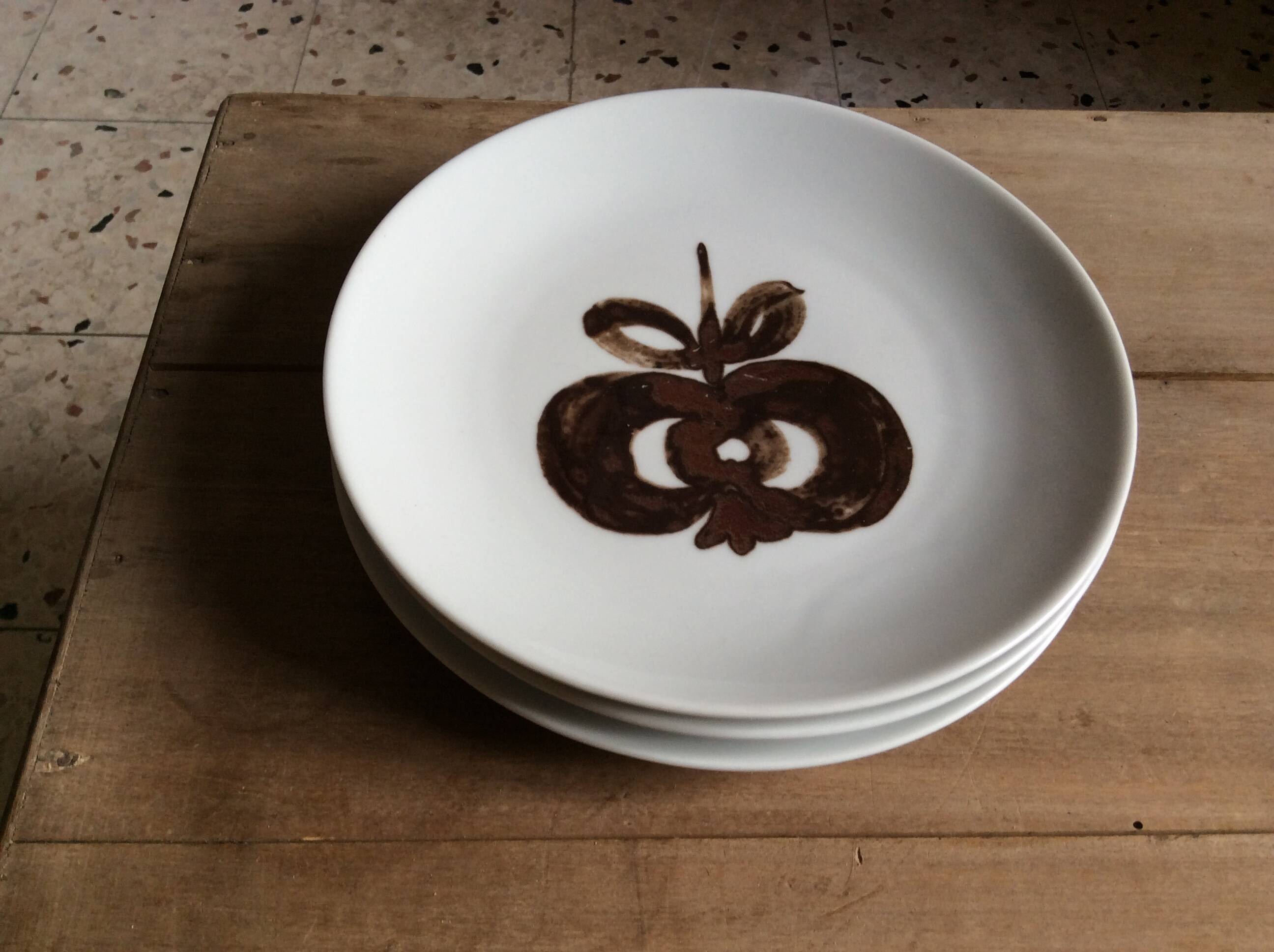3 desert plates