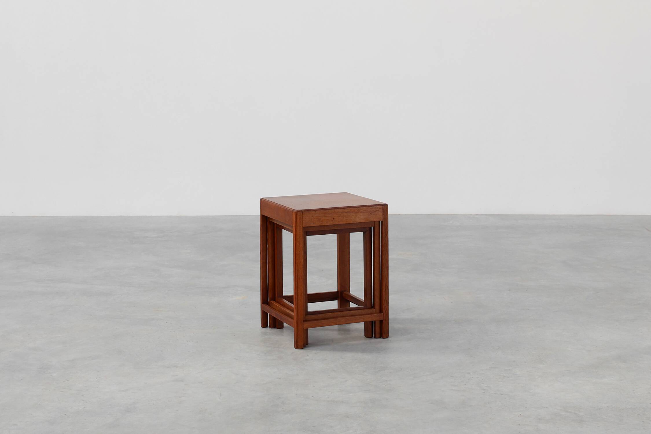 Set of 3 oak wood stacking tables in Art Deco style, France ca. 1925