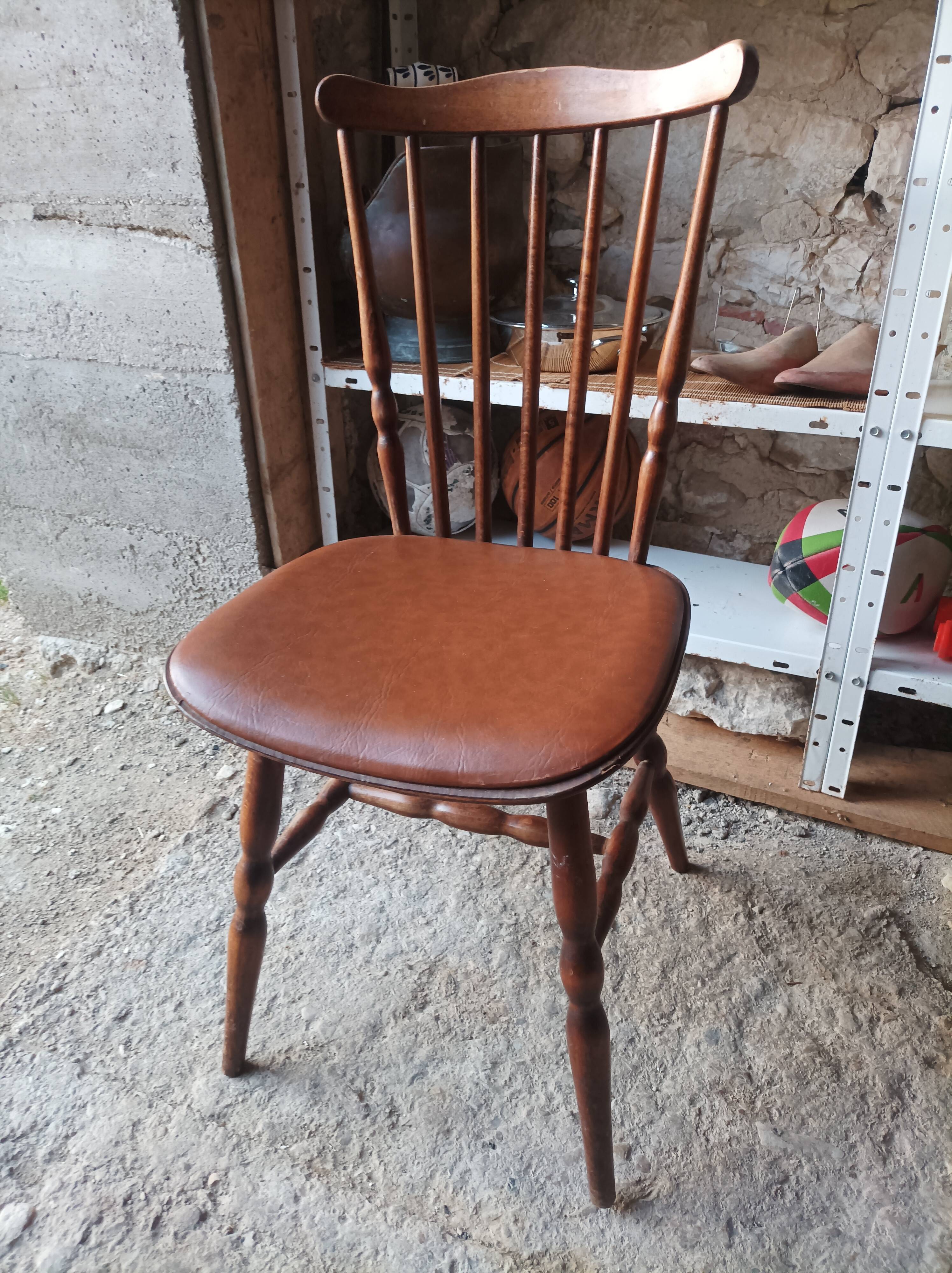 Baumann Menuet Chair