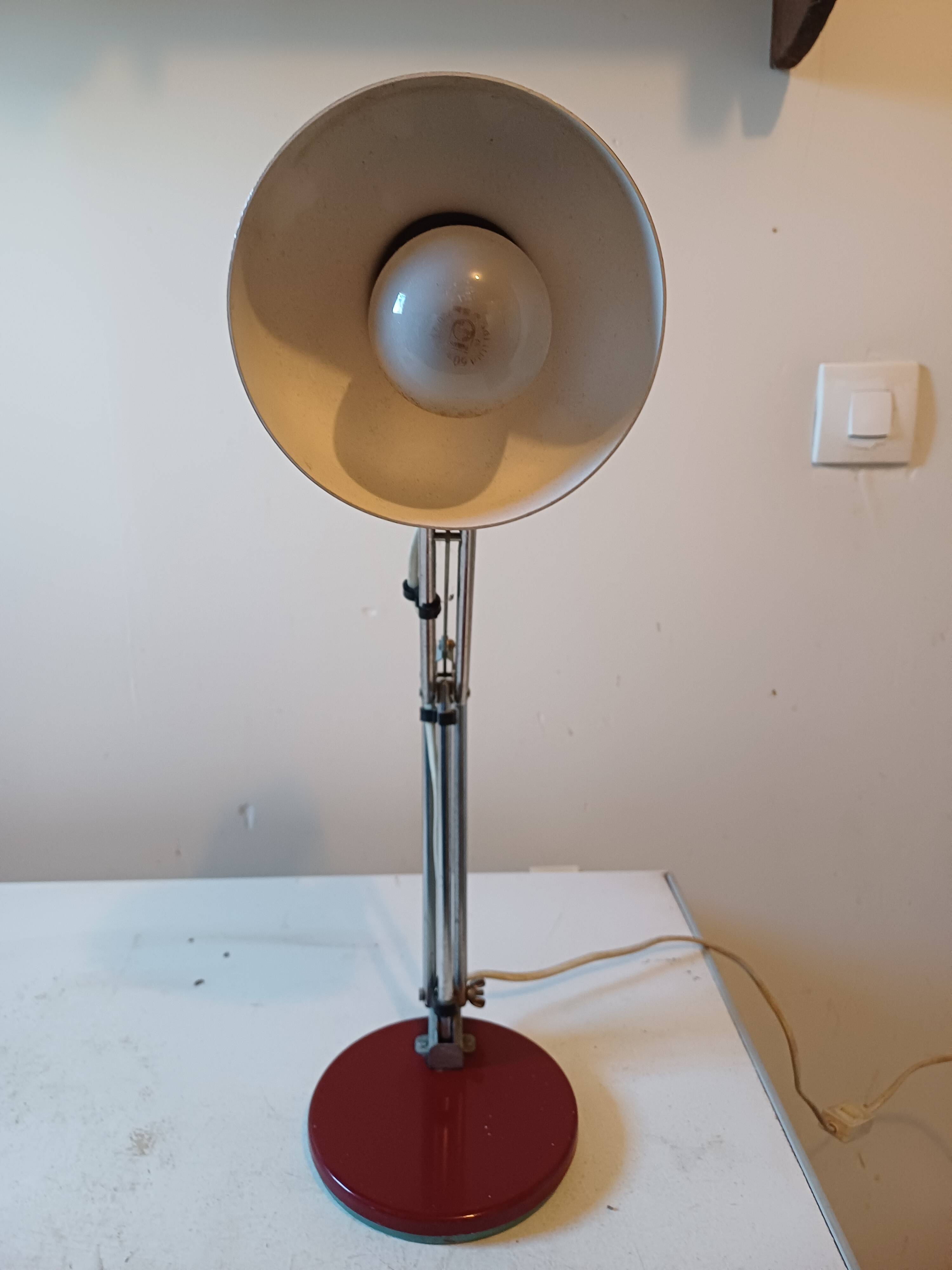 Vintage Iron Metal Chrome Lamp