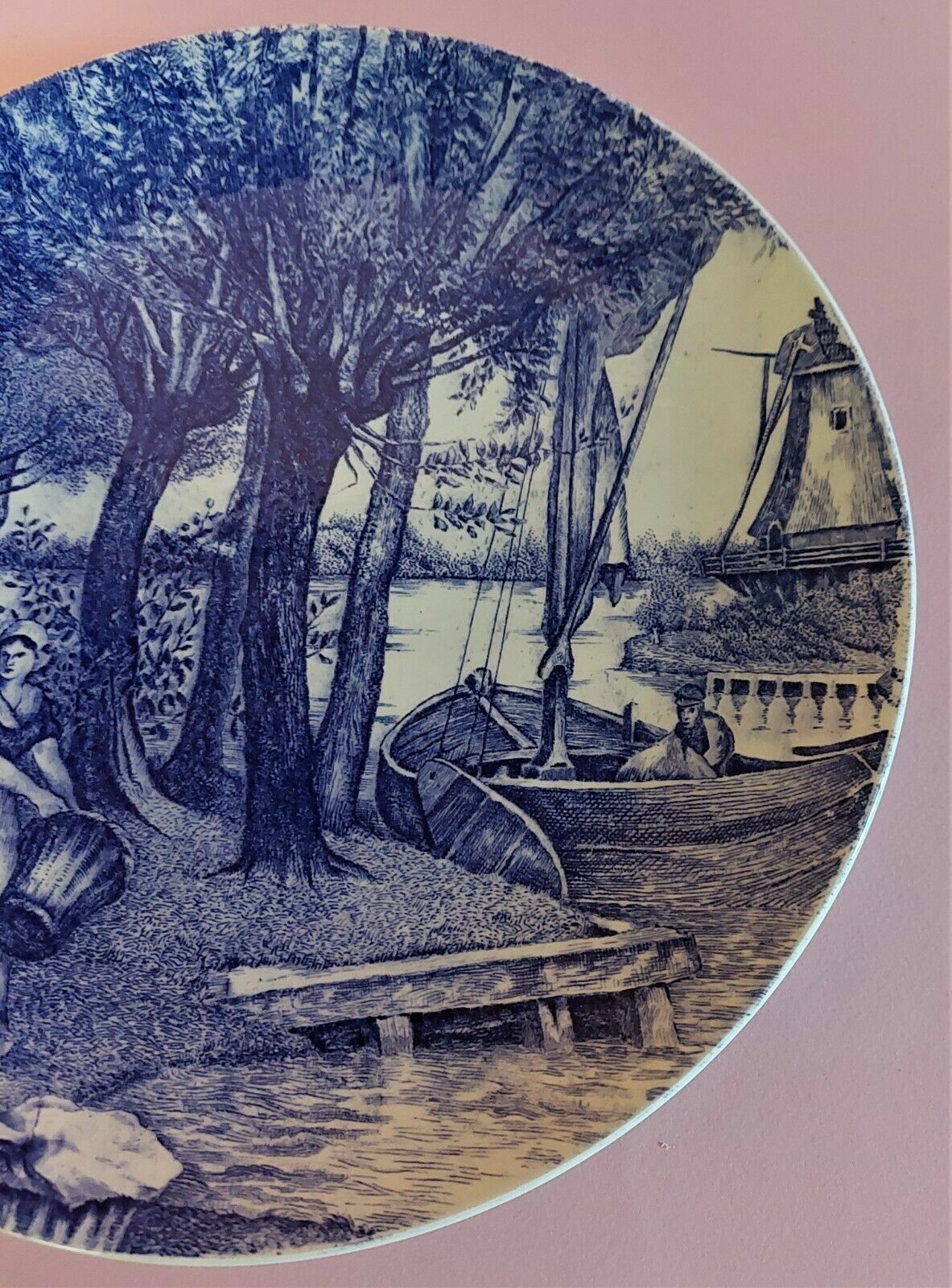 Earthenware dish Delft Boch La Louvière