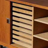RY25 oak sideboard by Hans J. Wegner, produced by RY Mobler, 1960