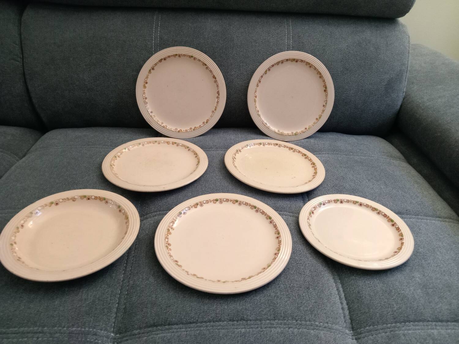 Set of Longwy Betty plates