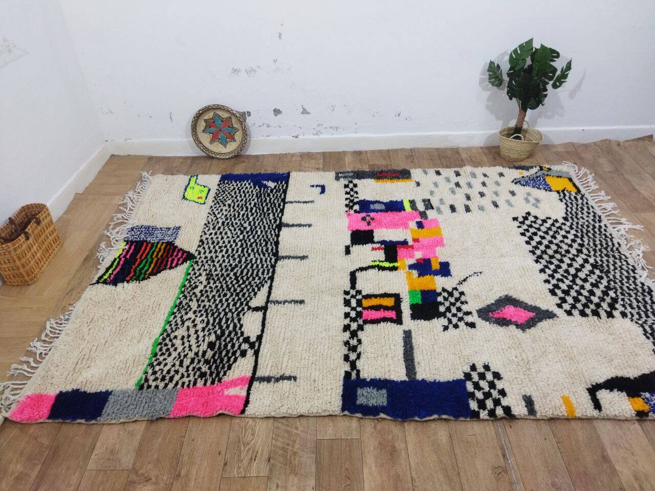 Azilal Berber rug in handmade wool 285 X 200 CM