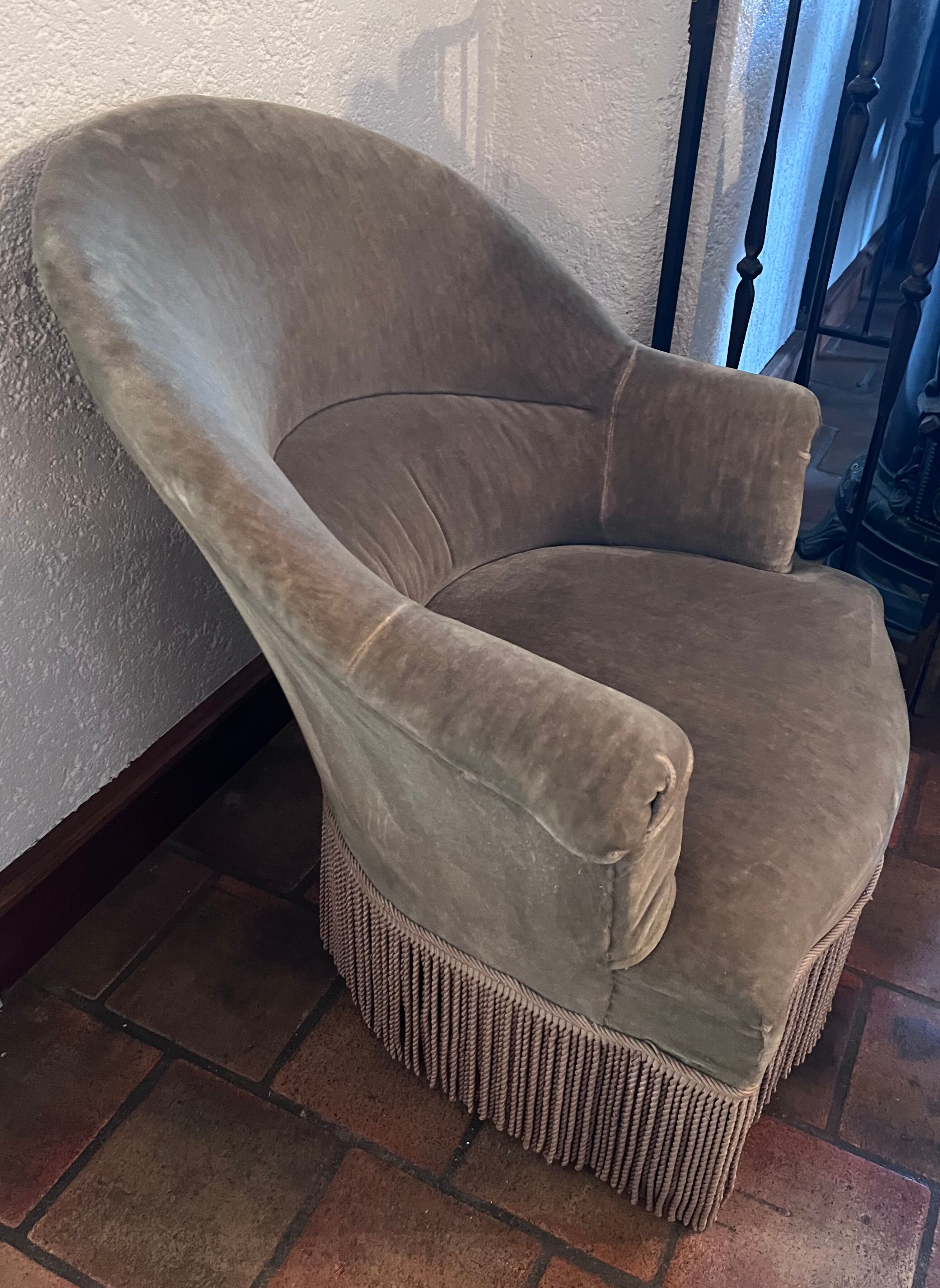 Almond green toad armchair