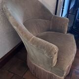 Almond green toad armchair