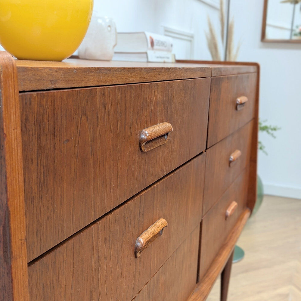 Commode avec coiffeuse intégrée