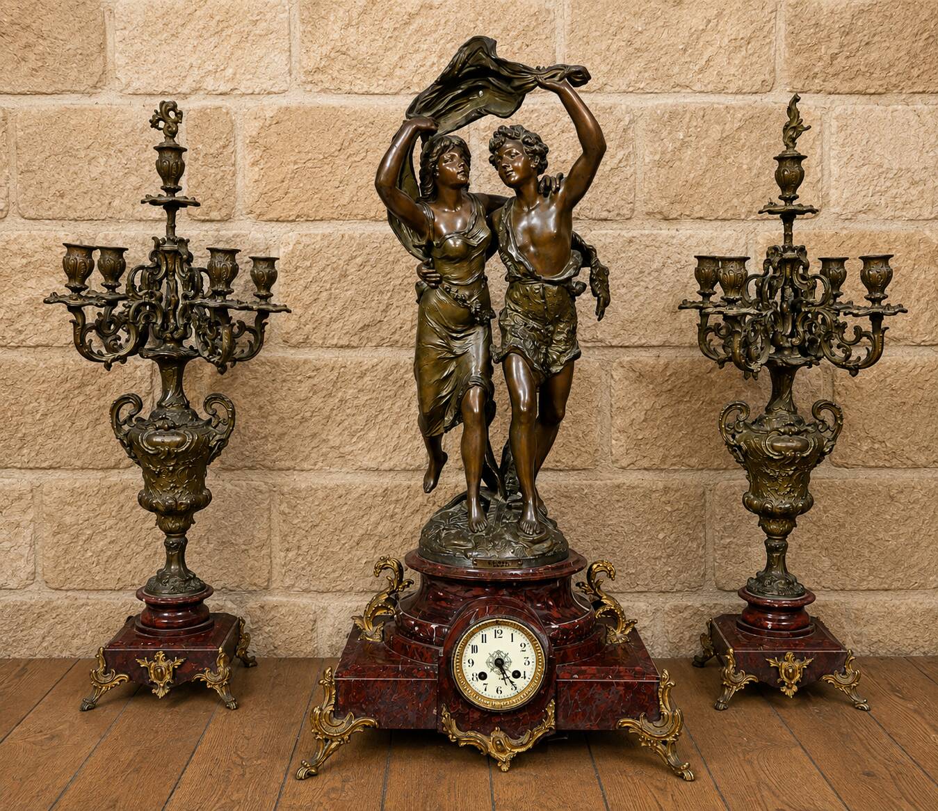 garniture de cheminée en trois pièces