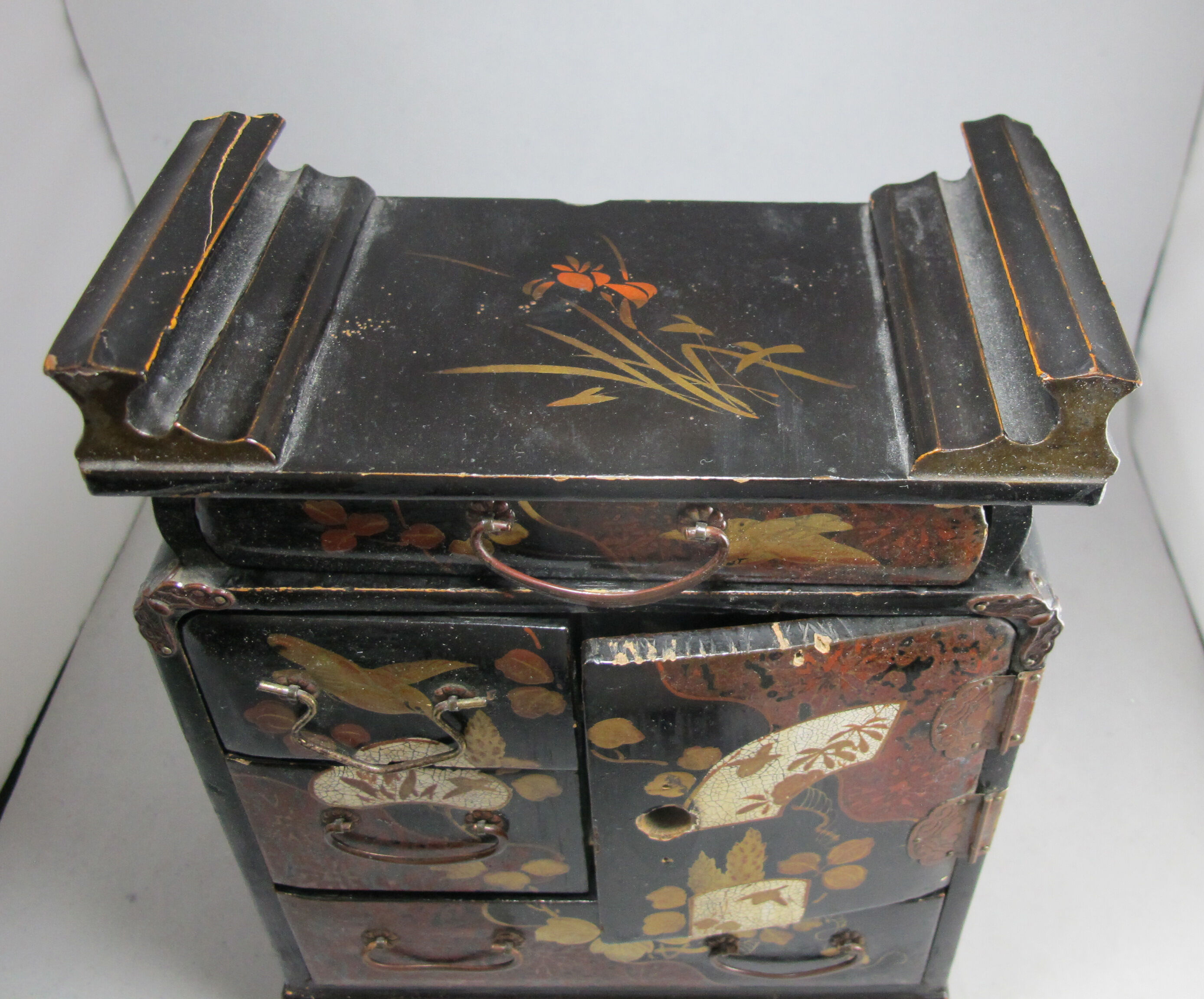 Former 19th century Japanese jewelry box