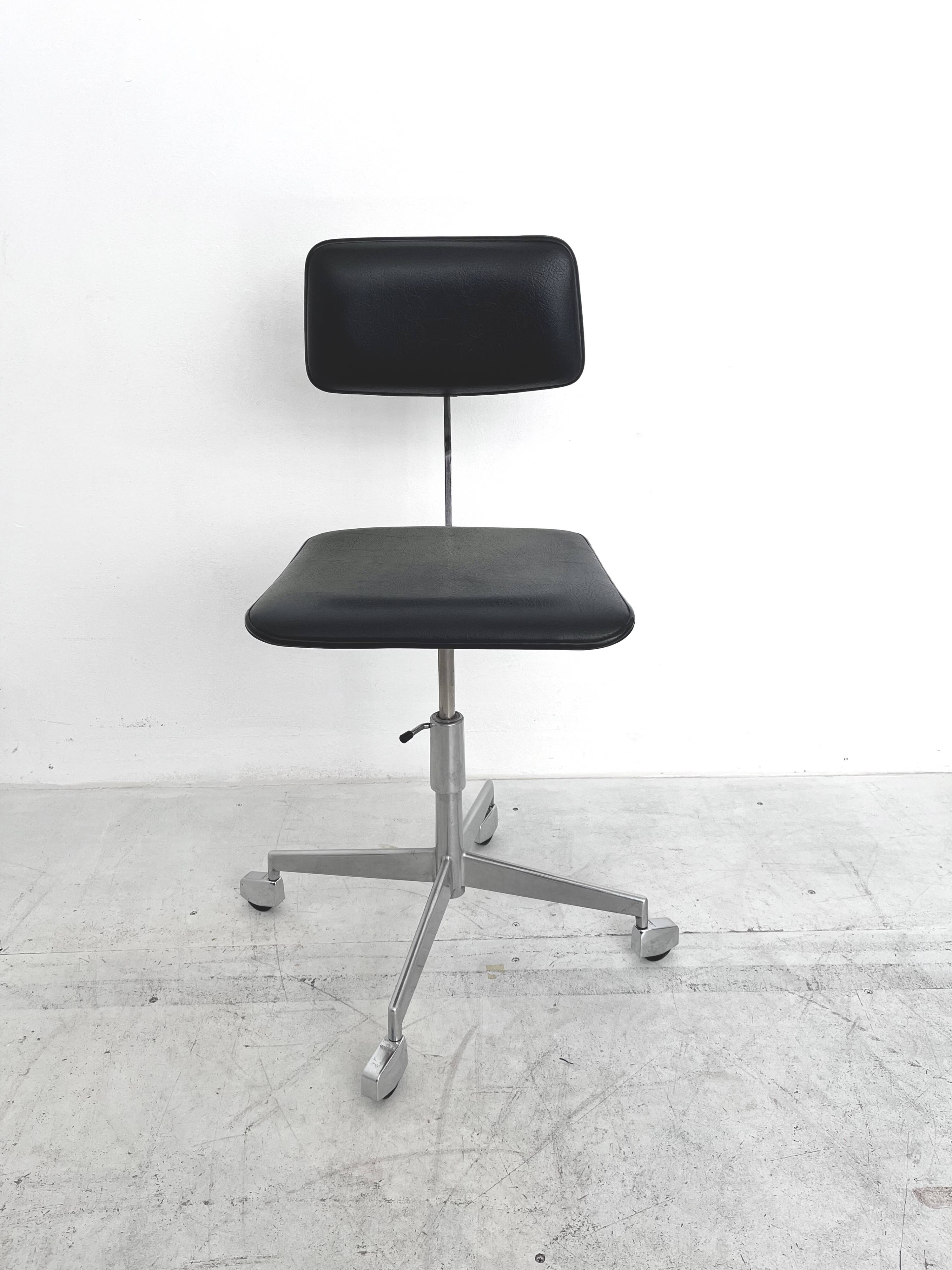 Danish design office chair Labofa
