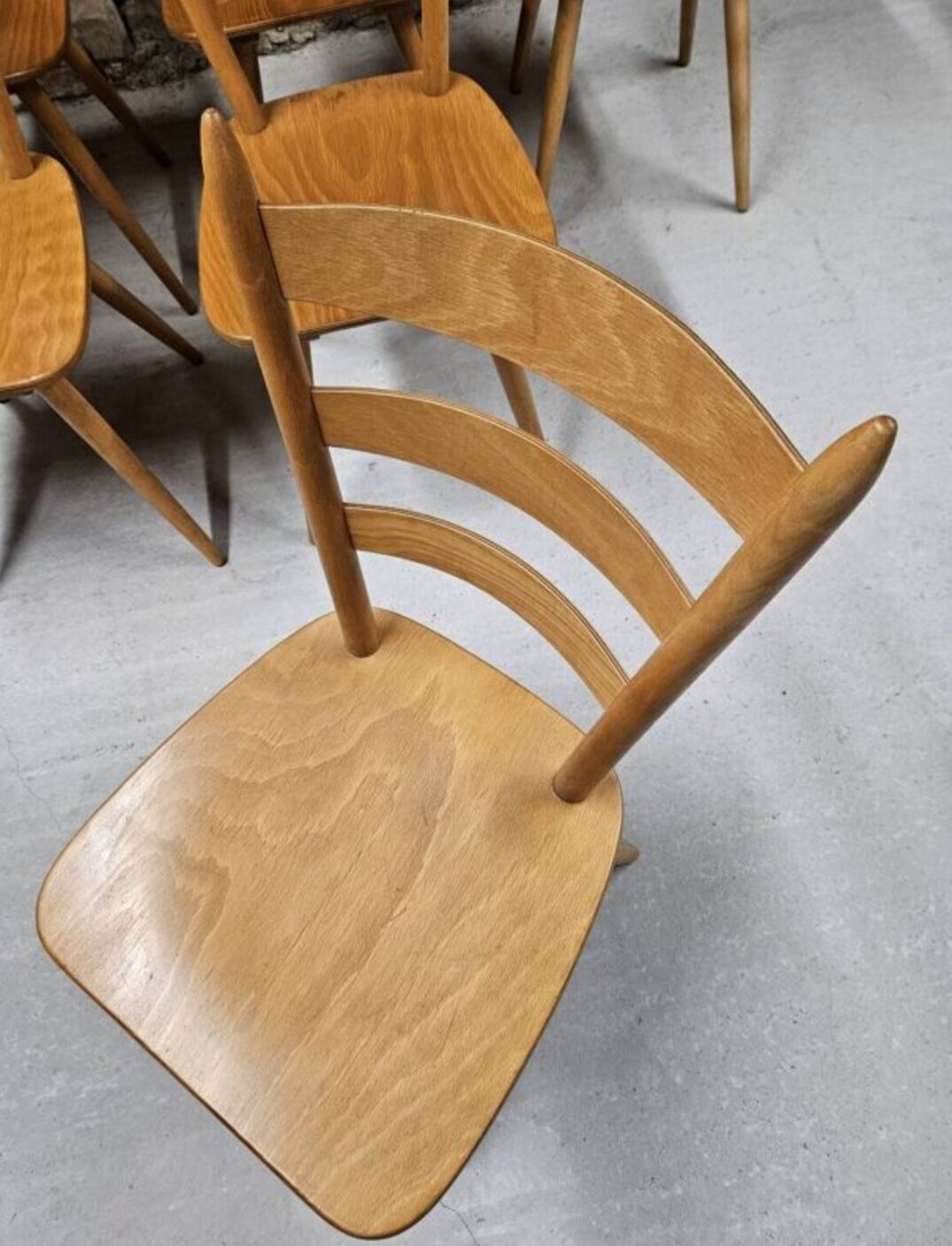 Lot 8 Chaises bistrot Campagnard 1970