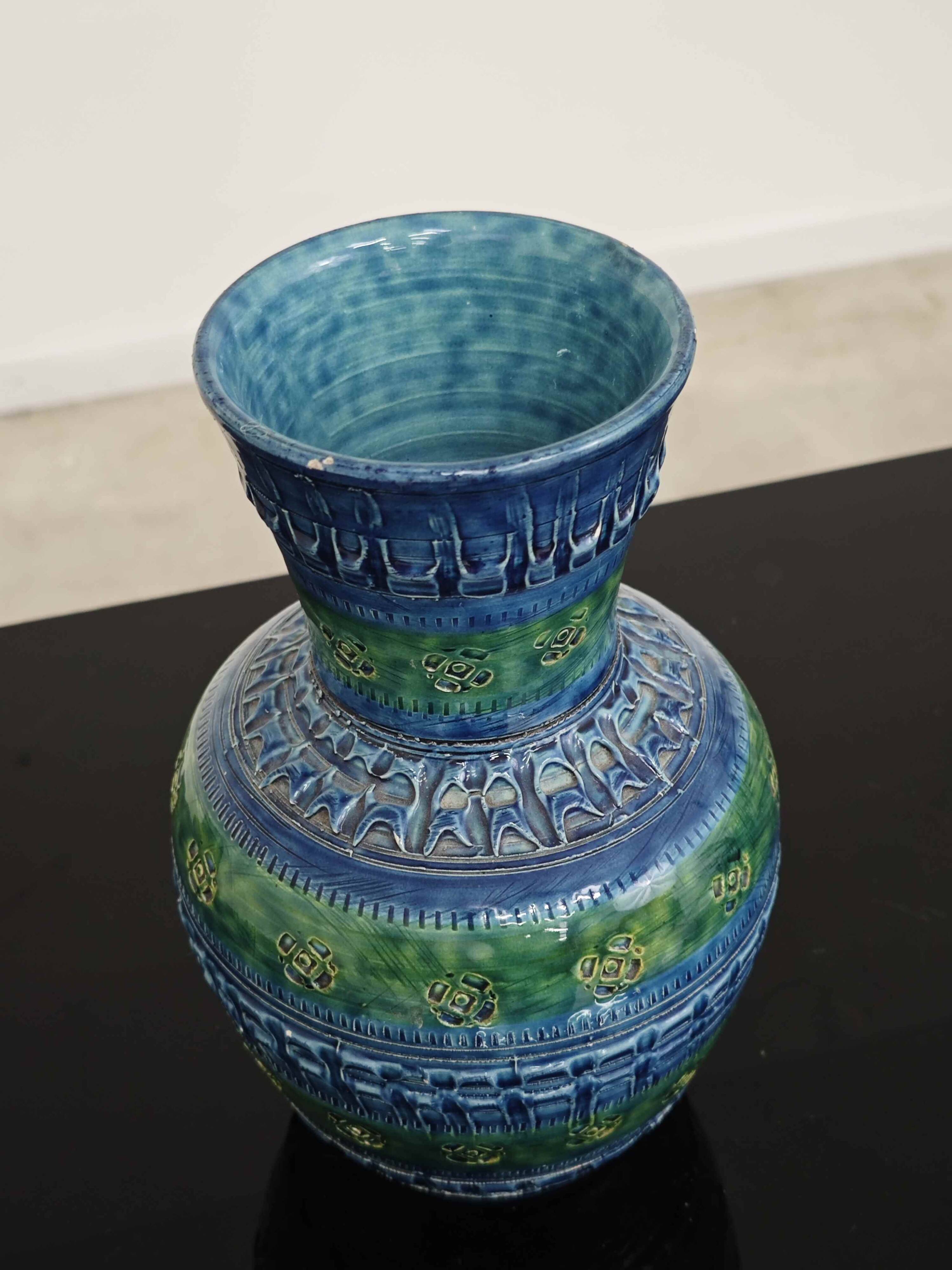 Vase by Aldo Londi for Bitossi 20th century blue background