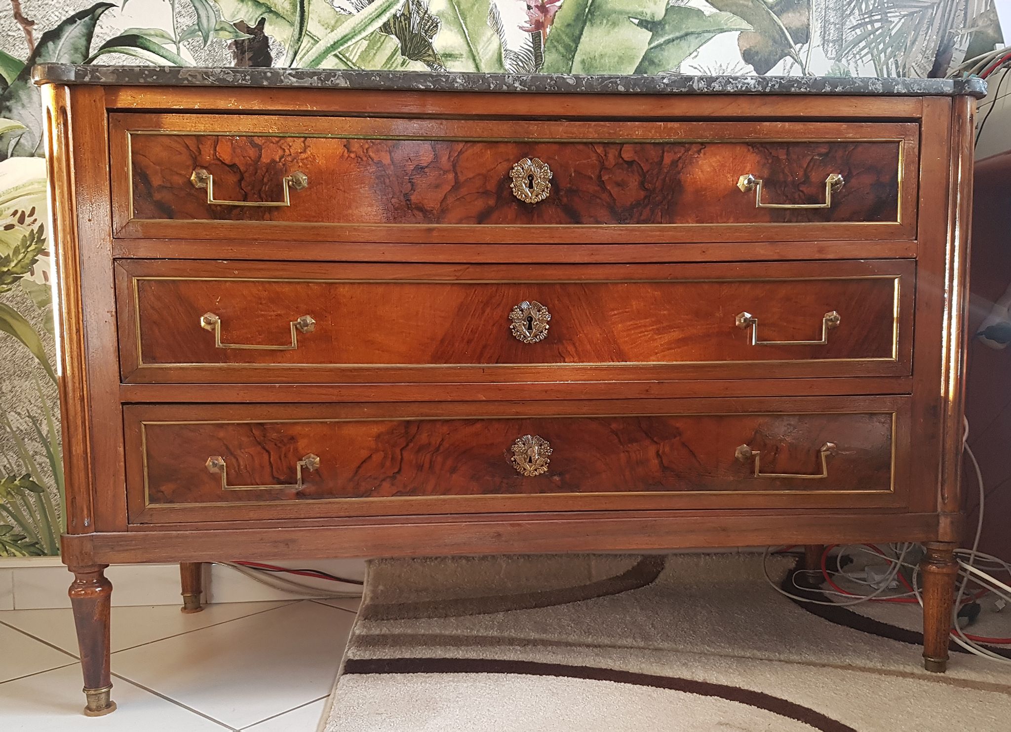 Commode louis XVI acajou plateau marbre