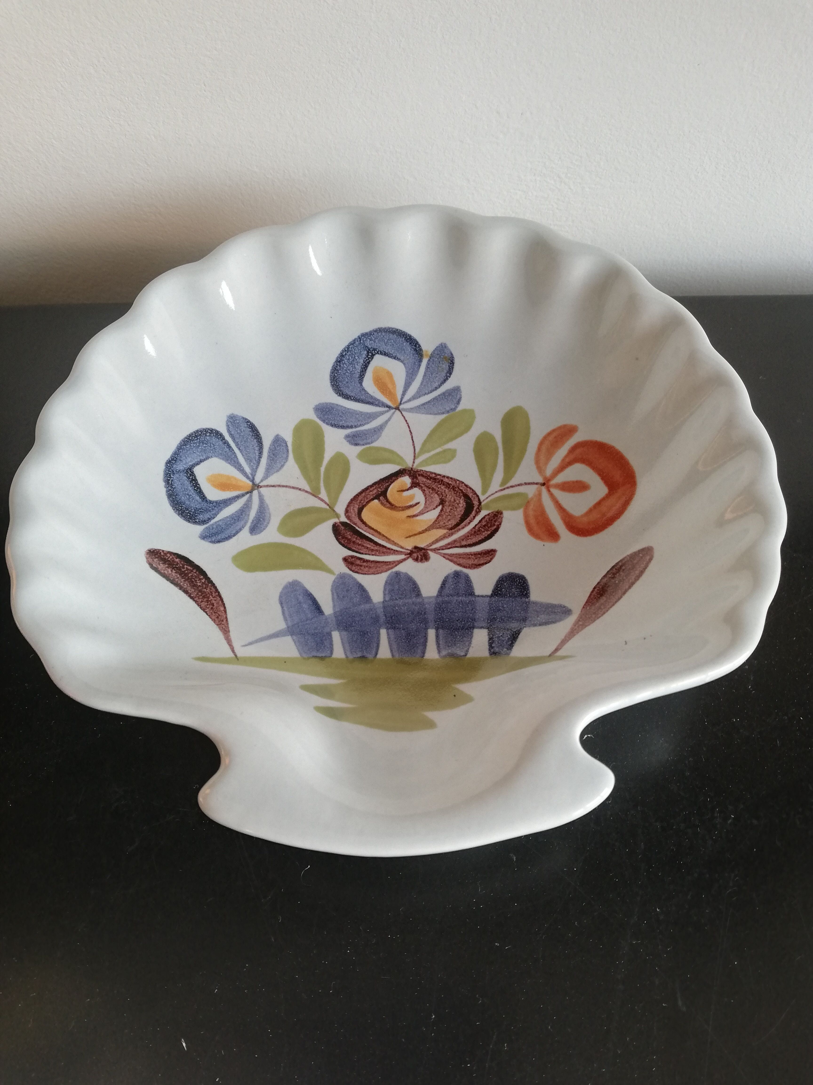 Empty pocket shell earthenware Desvres