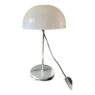 Large table lamp