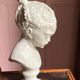 Sculpture en plâtre, buste d’enfant la boudeuse