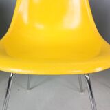 Charles & Ray Eames Set of 4 Yellow "La Fonda" Chairs for Herman Miller, 1960
