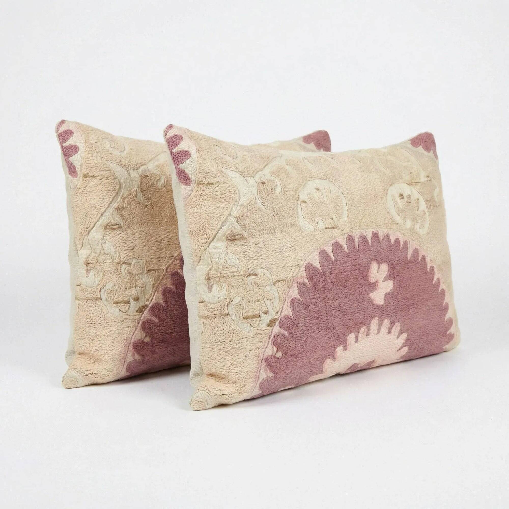 Set of 2 vintage embroidered cushion covers 41x61 cm