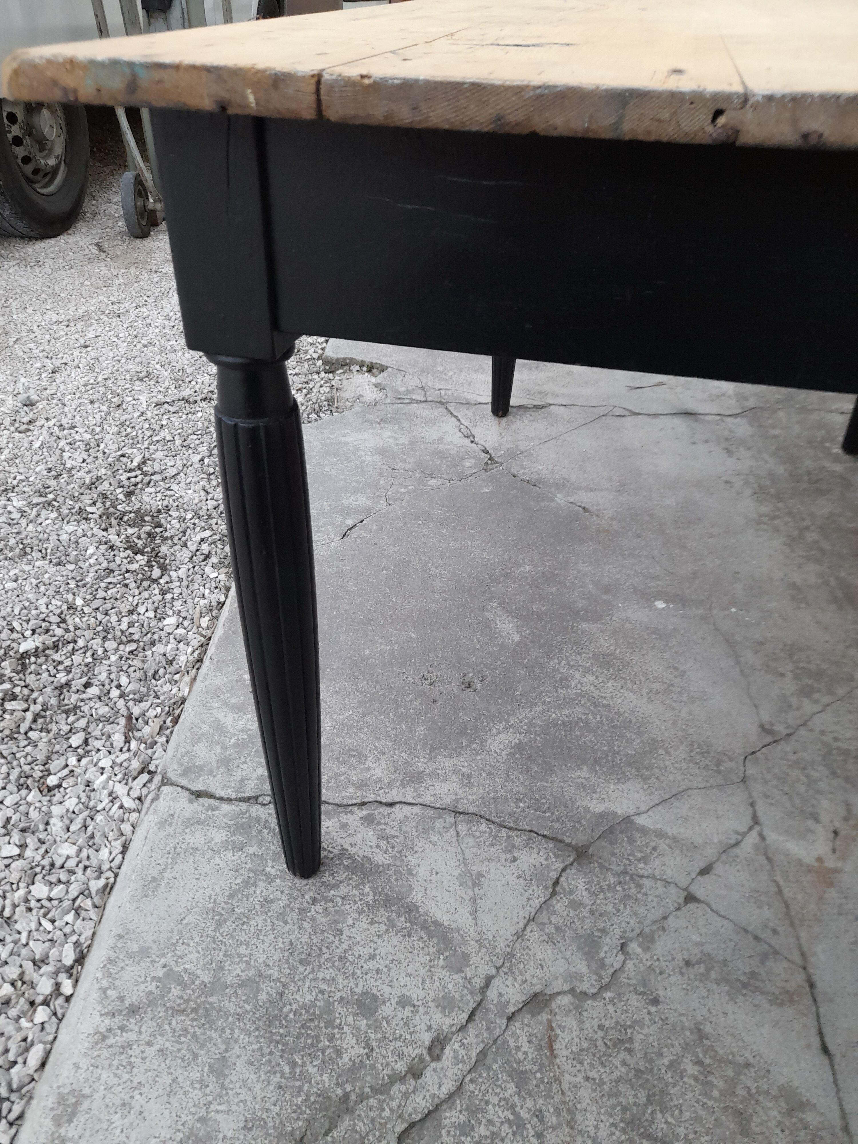Table de ferme ancienne patiné noir -1m30