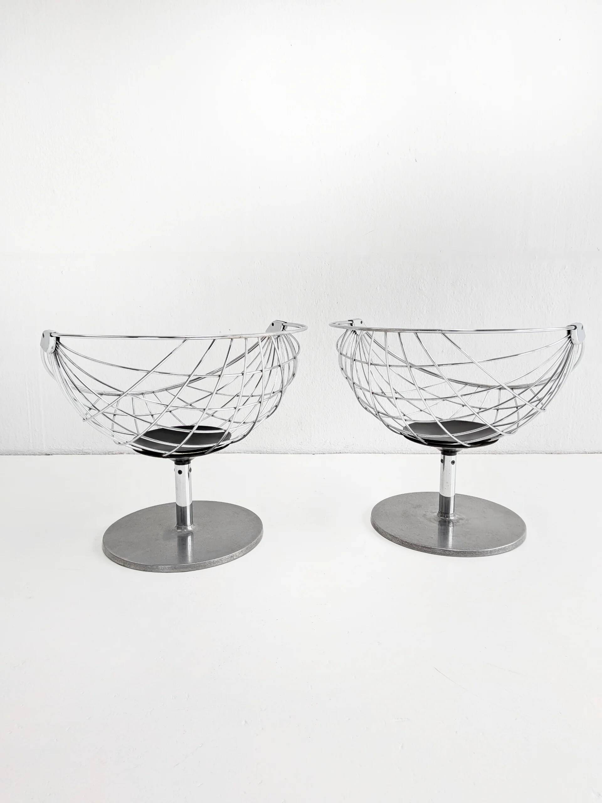 Set of 2 'Atomic Ball' chairs by Rudi Verelst for Novalux 1970s