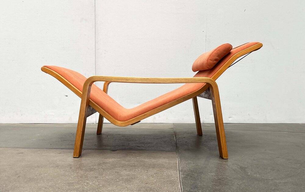 Mid-century modern Pulkka lounge chair by Ilmari Lappalainen for Asko, 1960s.