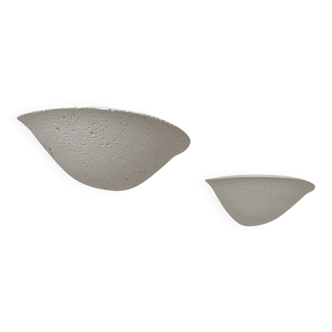 Paire d’applique vintage, plâtre blanc mat façon pierre, France, 1970