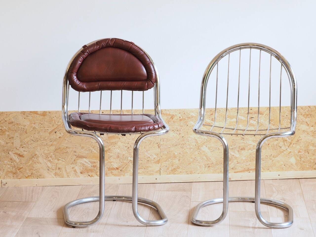 Duo of metal chairs attributed to Gastone RINALDI