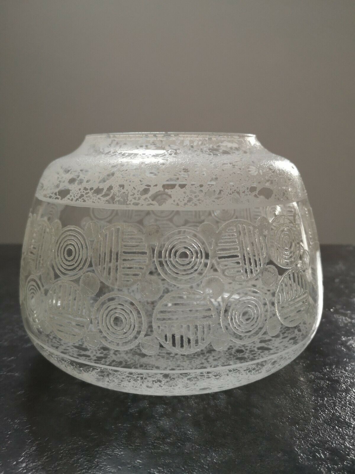 Abat jour verre givré gravé motifs vintage 1970