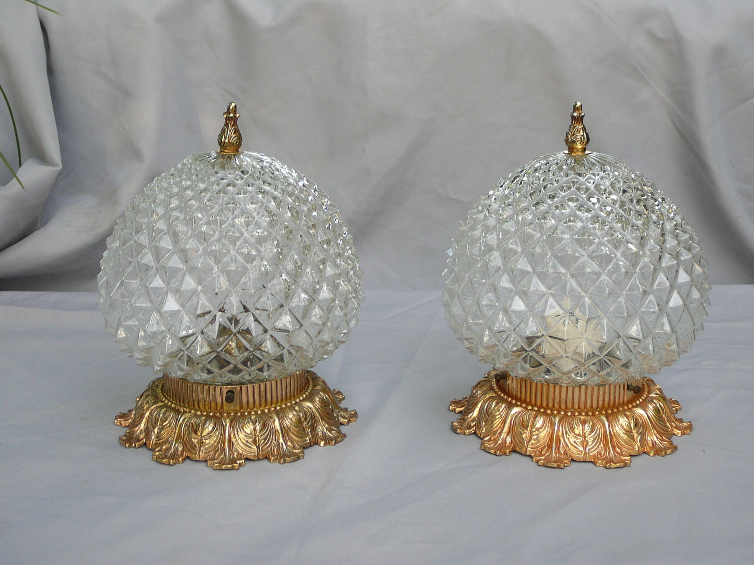 Ceiling light vintage diamond tips
