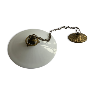 Suspension opaline