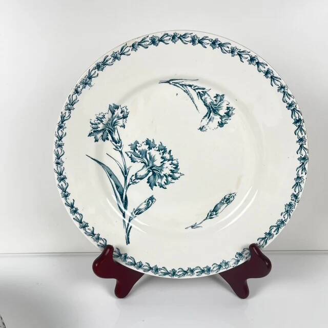 Set of 6 flat plates model "Oeillet", KG Lunéville, ironstone, 19th century