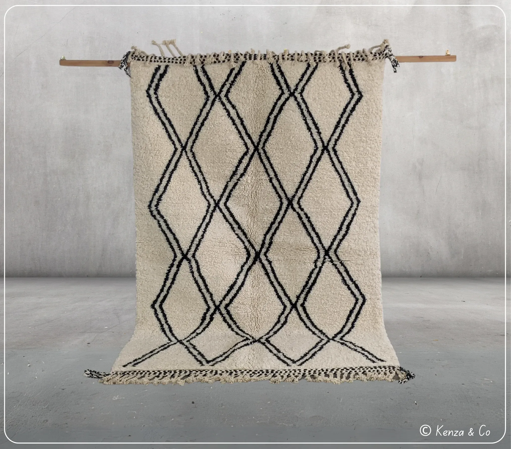 Beni Ouarain rug, 250 x 160 cm || 8.2 x 5.25 feet, MS-347