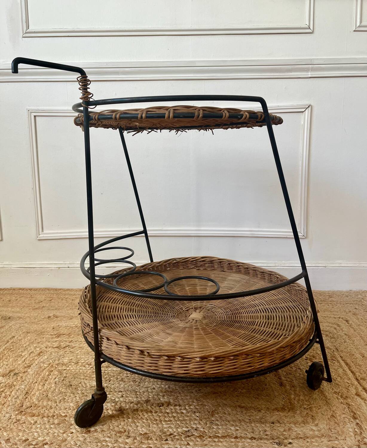 Airborne wicker and metal rolling trolley