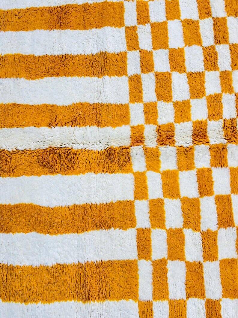 Orange Berber rug made of pure wool, handmade, 150/250 cm.