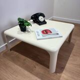 Table basse Vico Magistretti modèle Demetrio 70 pour Artemide