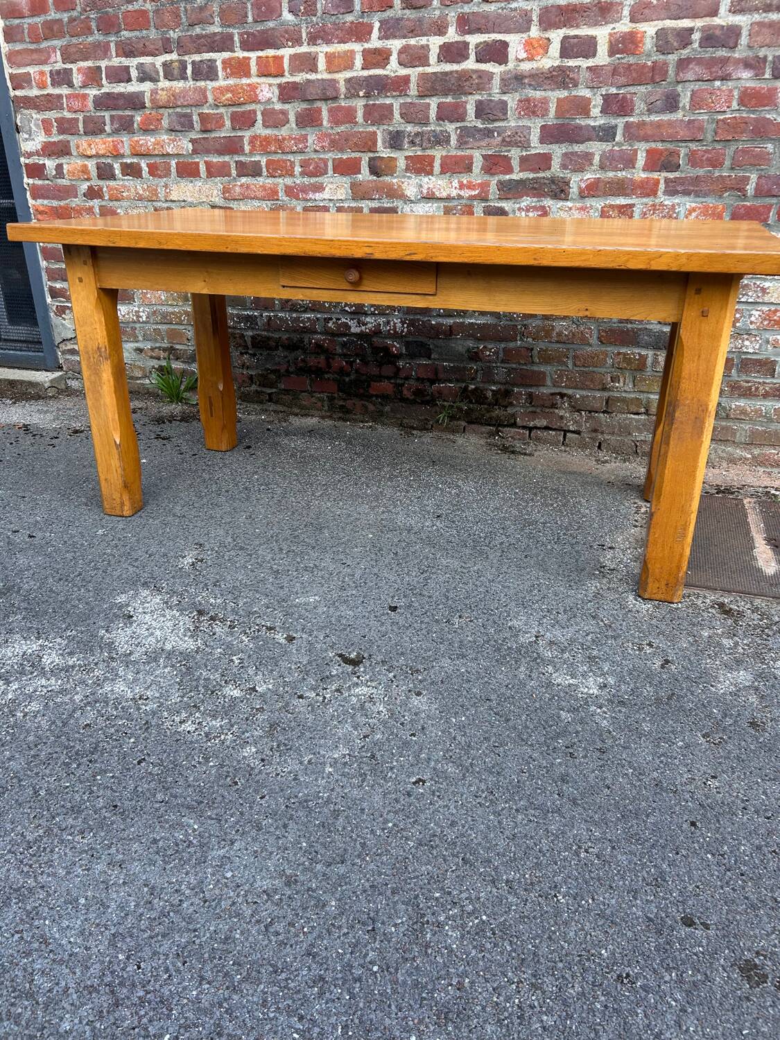Beautiful oak farmhouse table