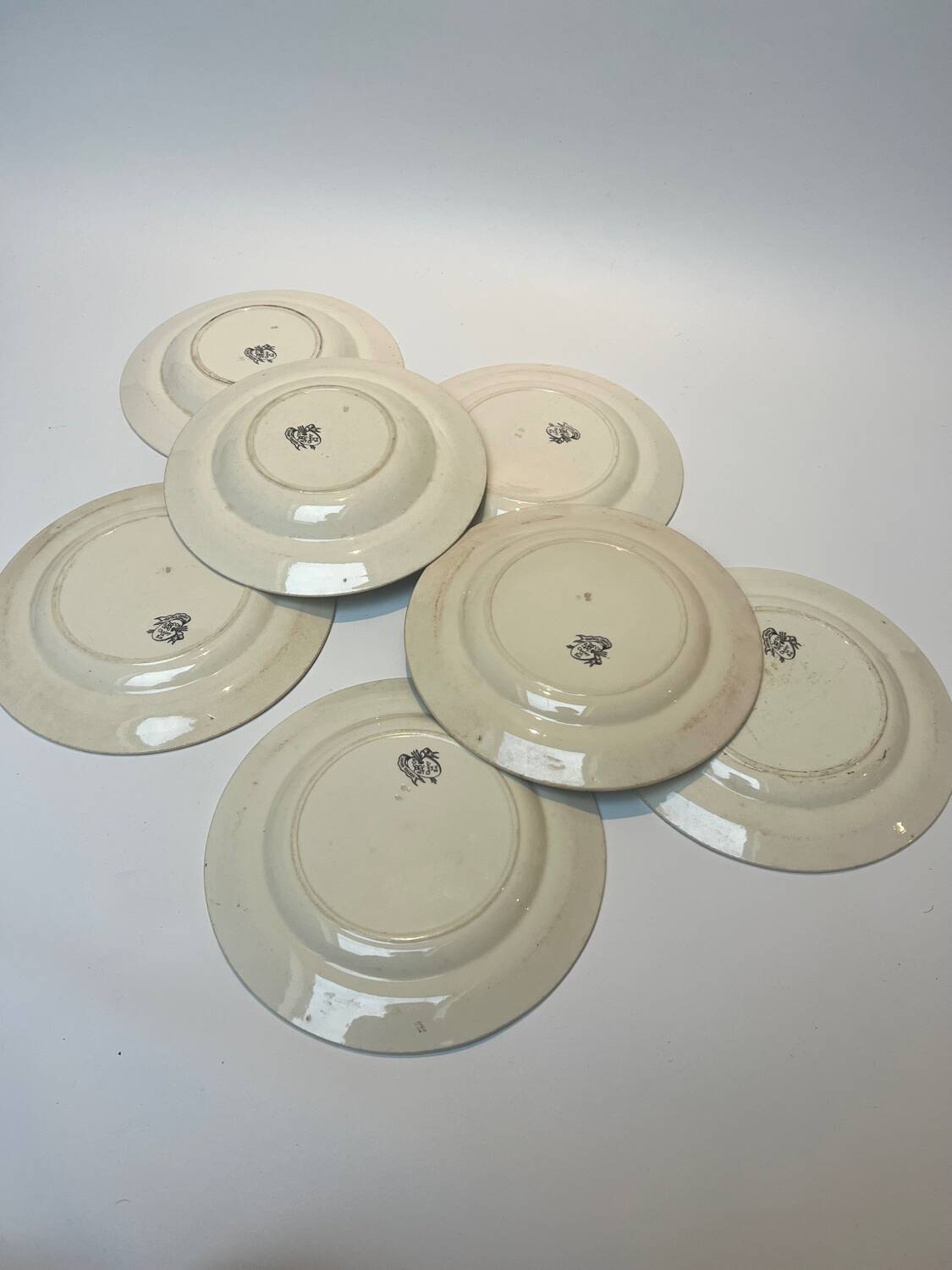 Floral iron earth plate