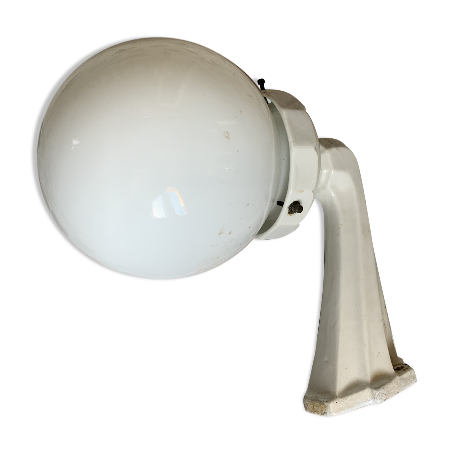 Art Deco porcelain wall lamp