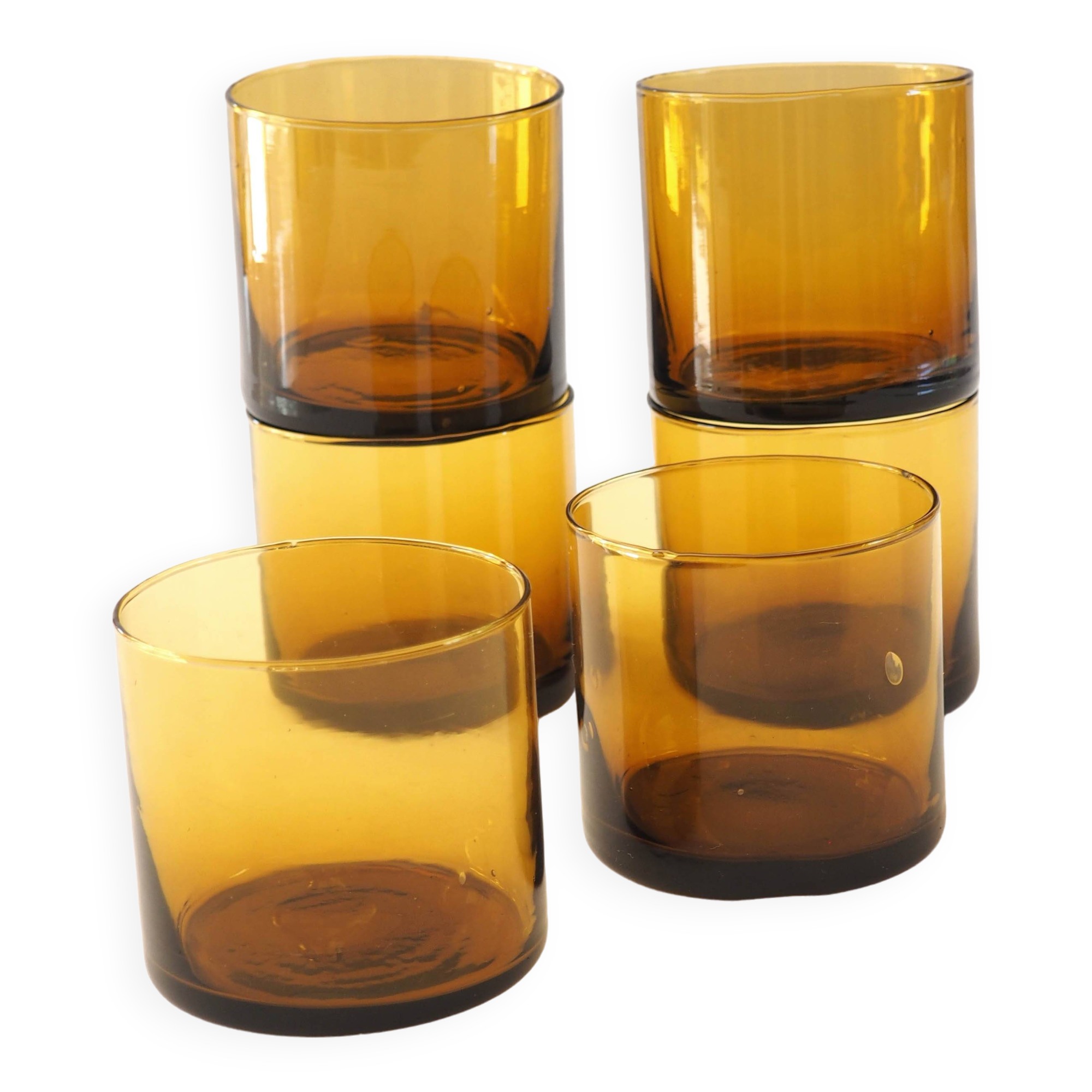 6 amber glasses