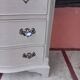 Petite commode anglaise patinée lin vieilli