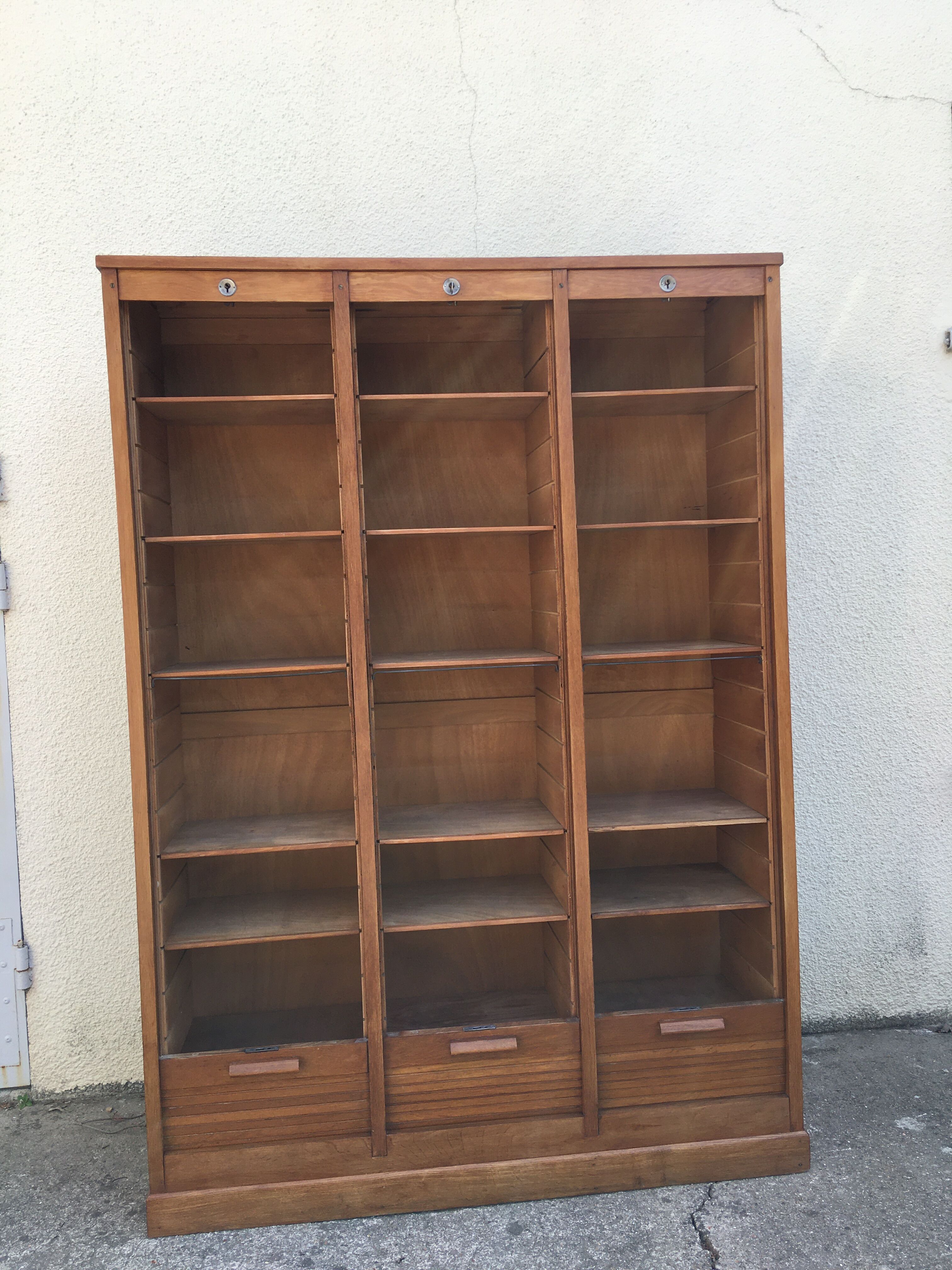 Solid oak triple curtain binder Year 1950