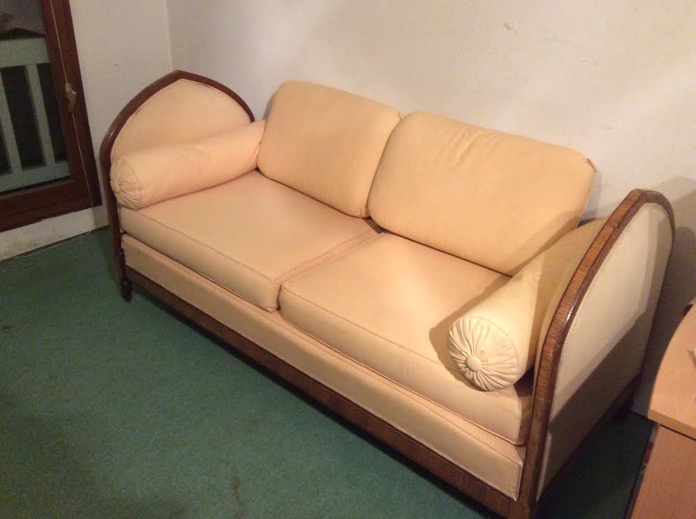 Vintage meridian sofa