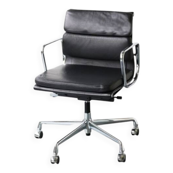 Vitra Soft Pad Charles Eames en cuir