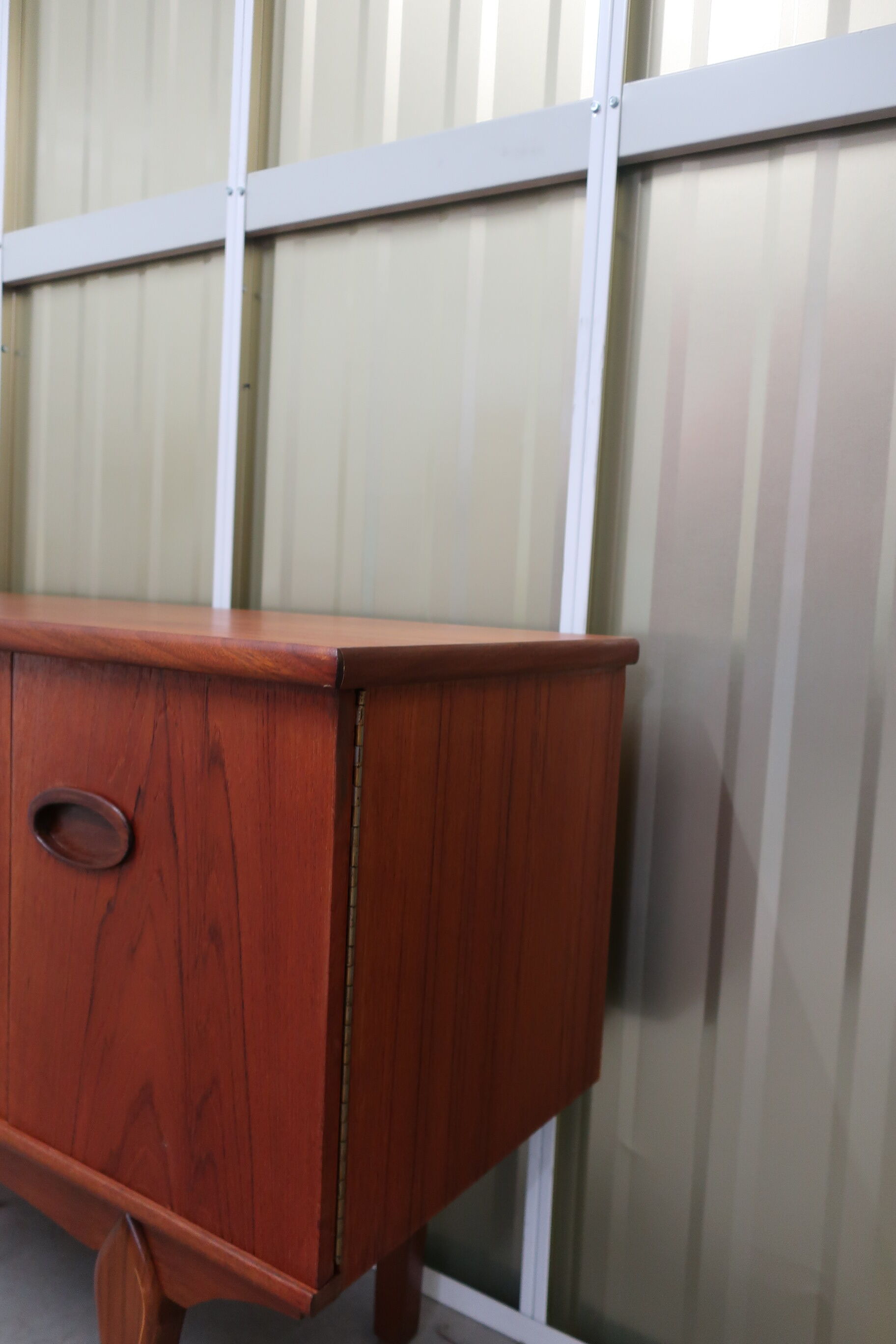 Atypical teak thread from the 60s